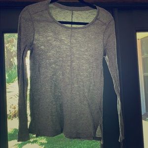 Long sleeve grey tee shirt from Madewell, sz small